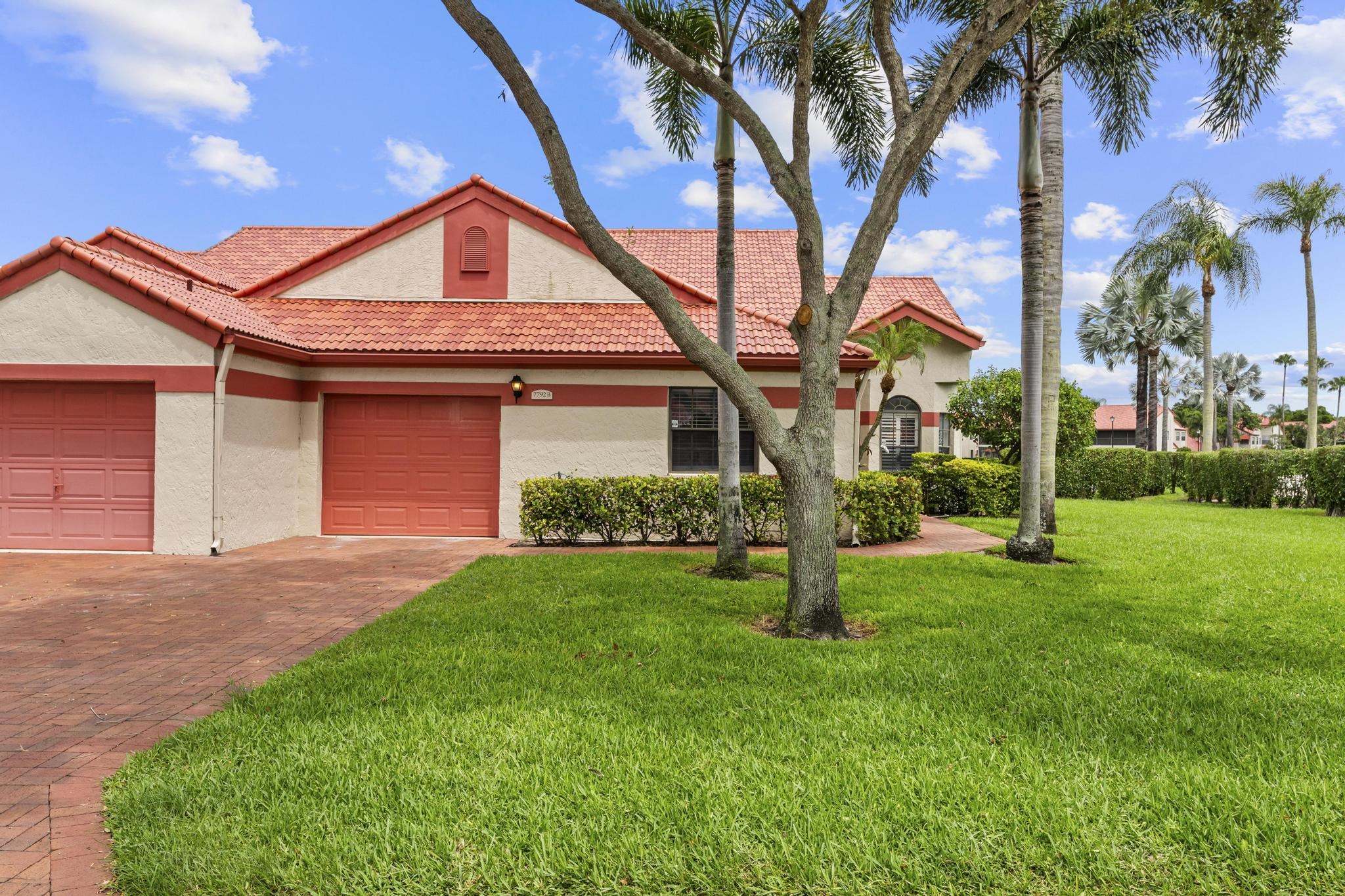 Lexington Club Blvd, Delray Beach, FL 33446