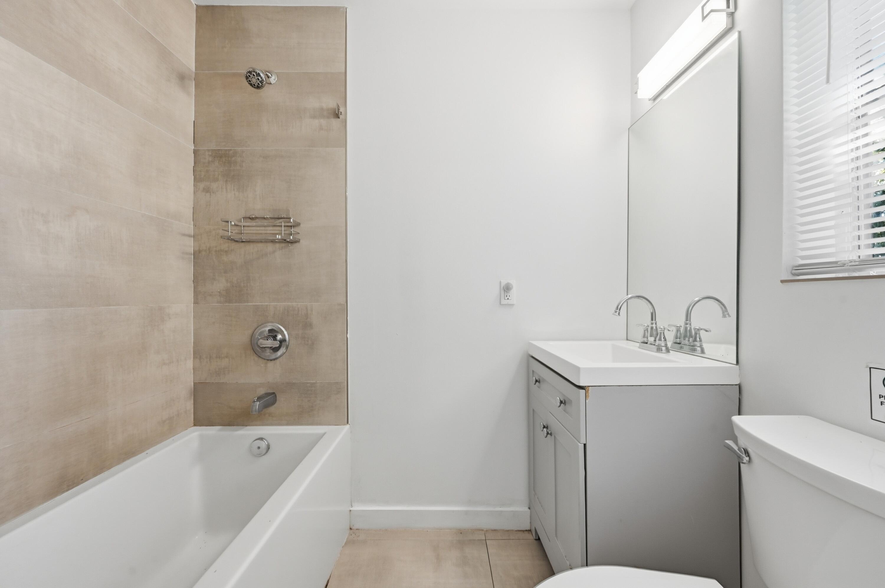 36th St, Oakland Park, FL 33334