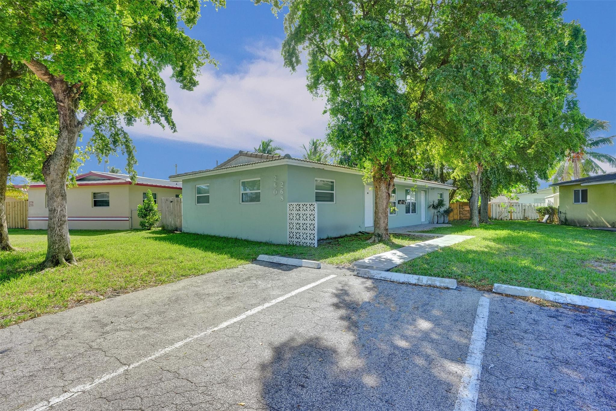 41st St, Oakland Park, FL 33334