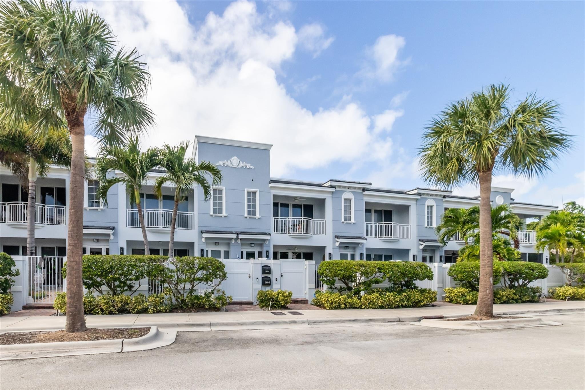 21st Ave, Fort Lauderdale, FL 33308