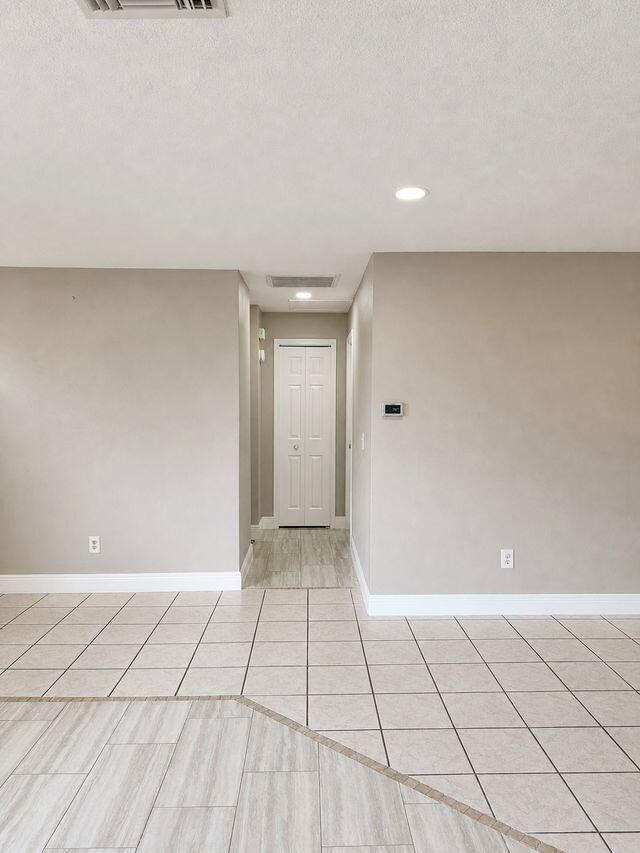 Ironwood Ct, Oldsmar, FL 34677