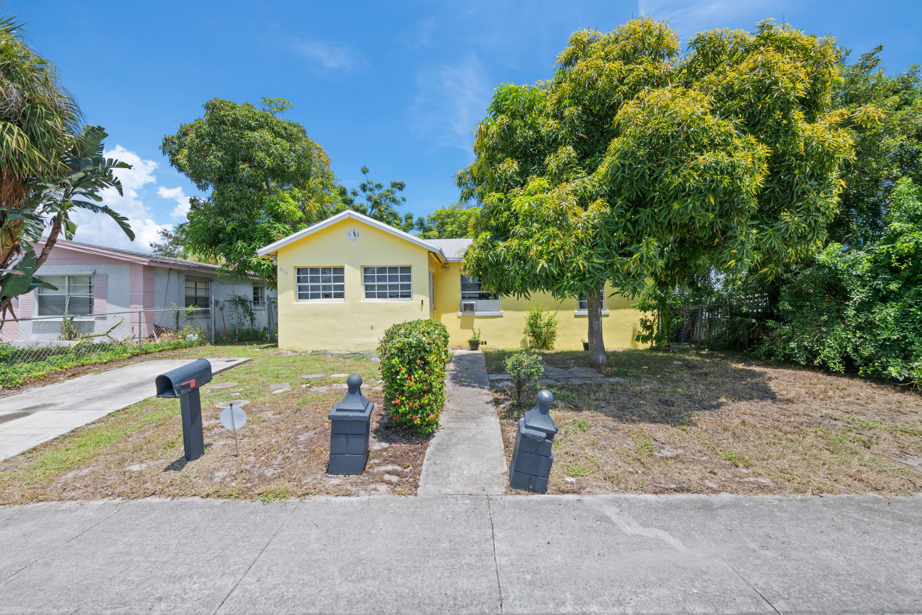 5th St, Riviera Beach, FL 33404 #1