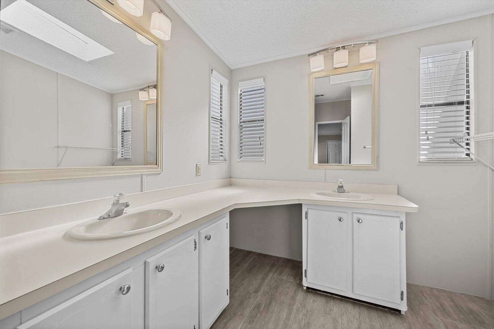 Leadtree Ct, Port Saint Lucie, FL 34952
