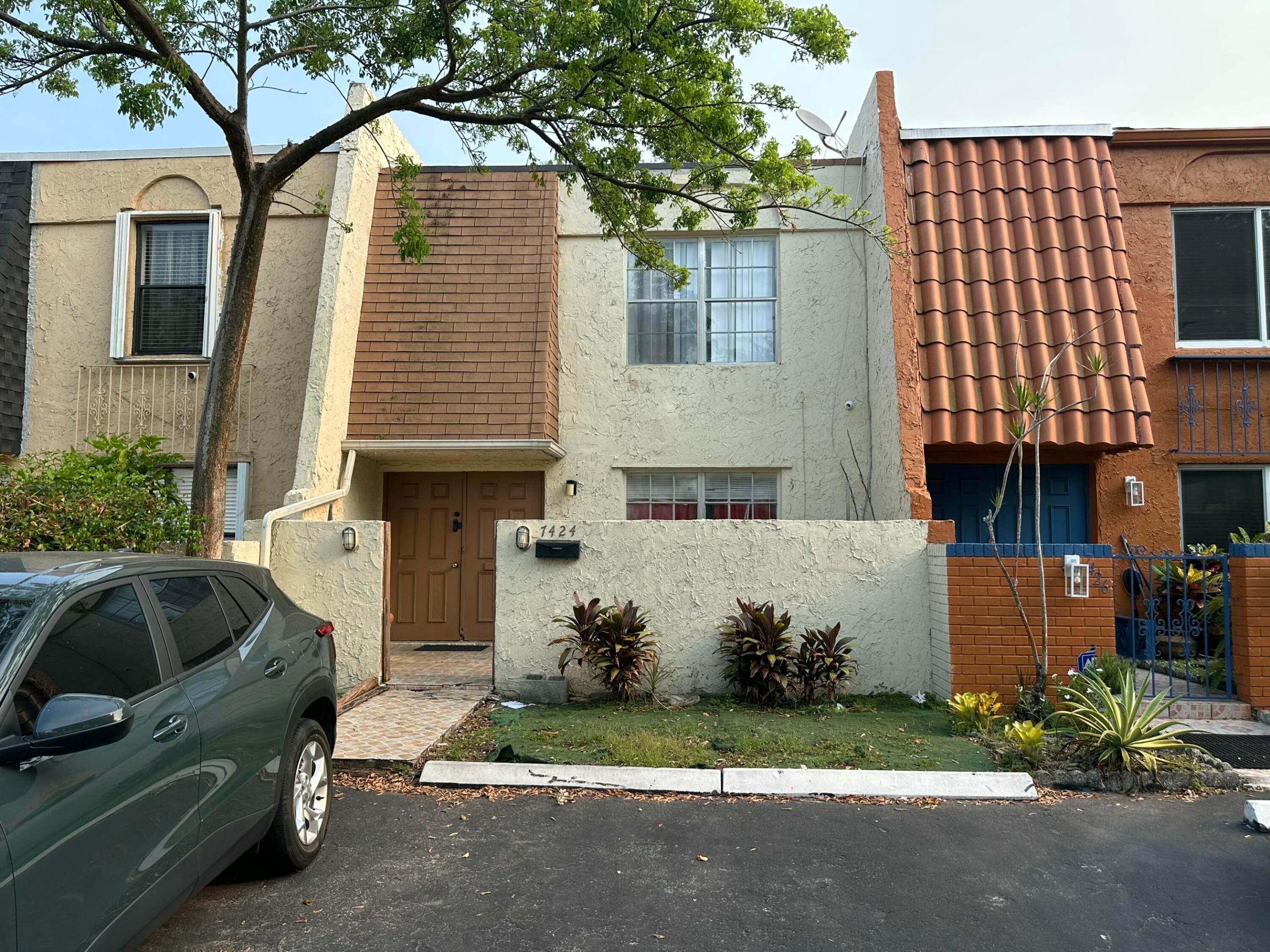 75th St, Tamarac, FL 33321 #1