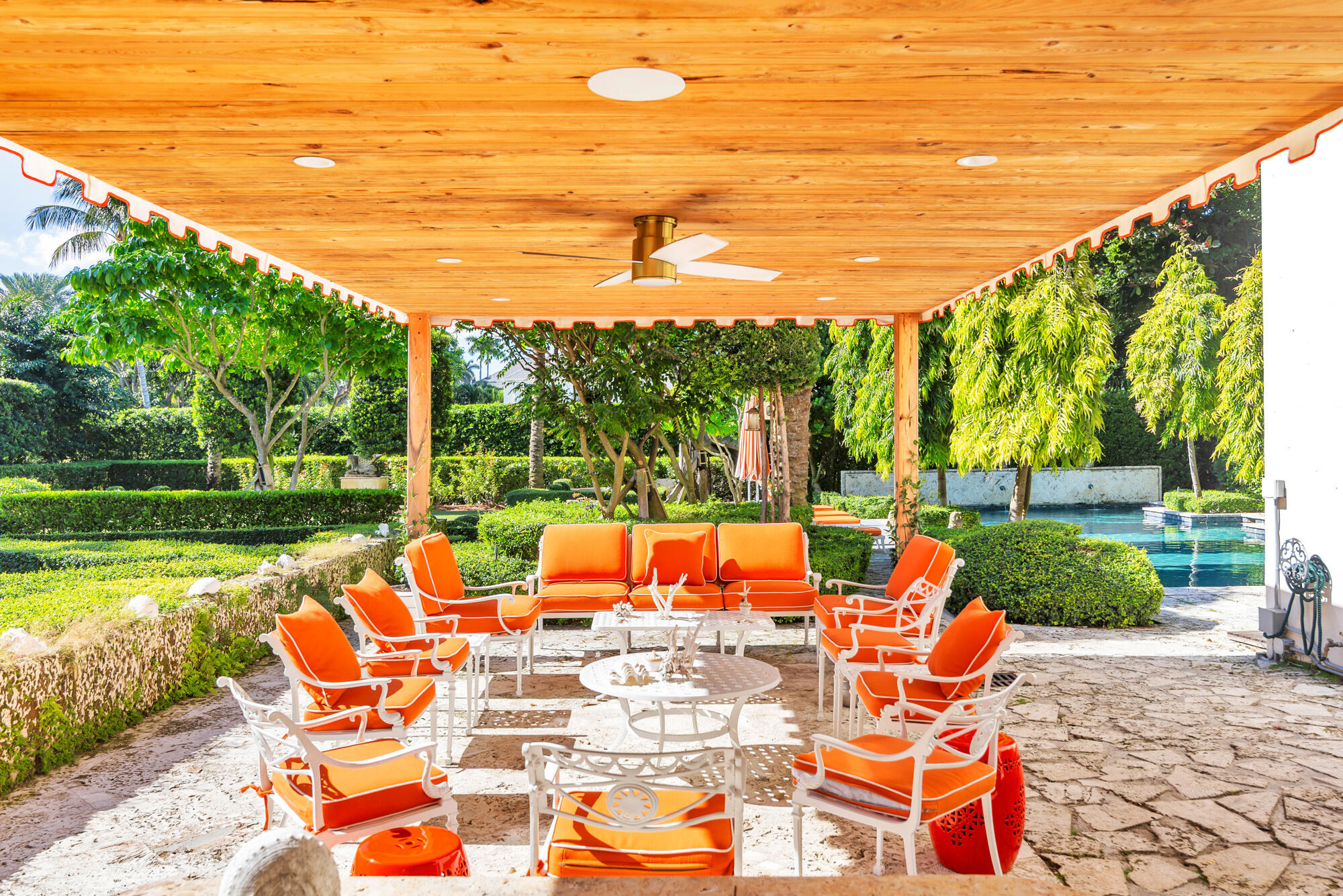 Via Del Lago , Palm Beach, FL 33480