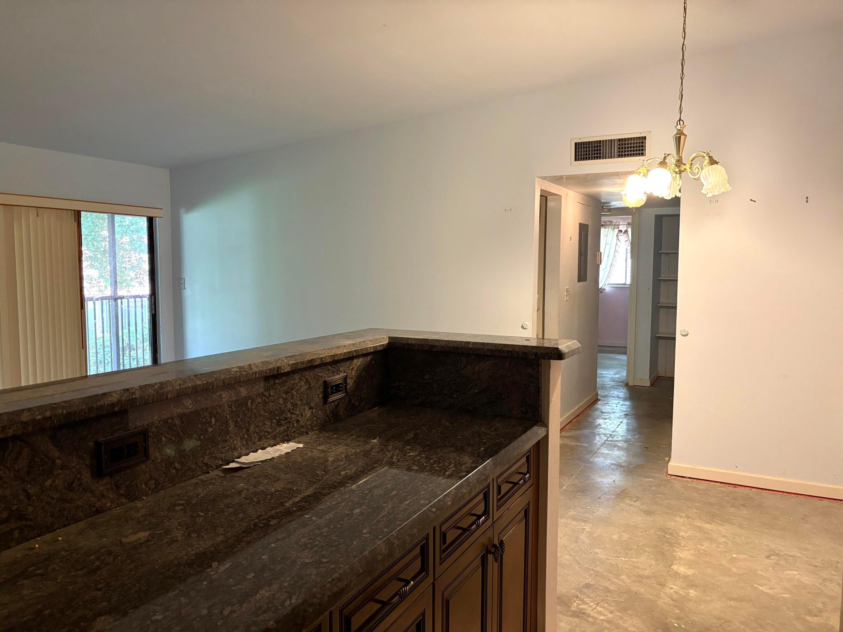 Belfort Cir, Tamarac, FL 33321