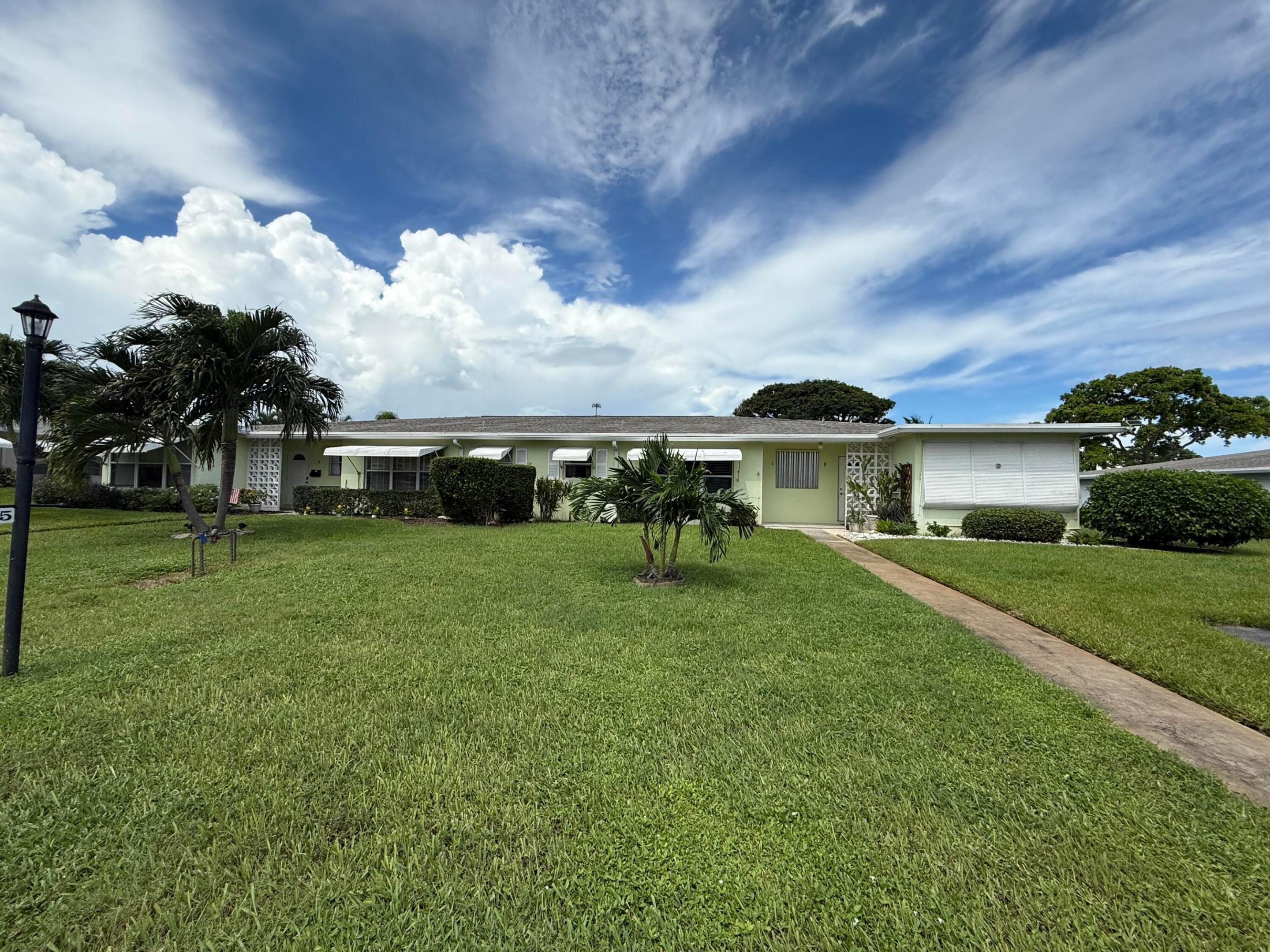 South Blvd, Boynton Beach, FL 33435