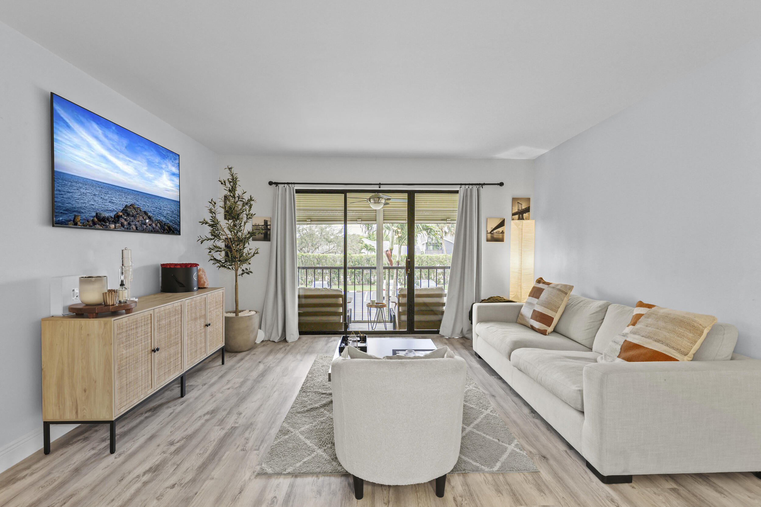 Sea Pine Way, Greenacres, FL 33415