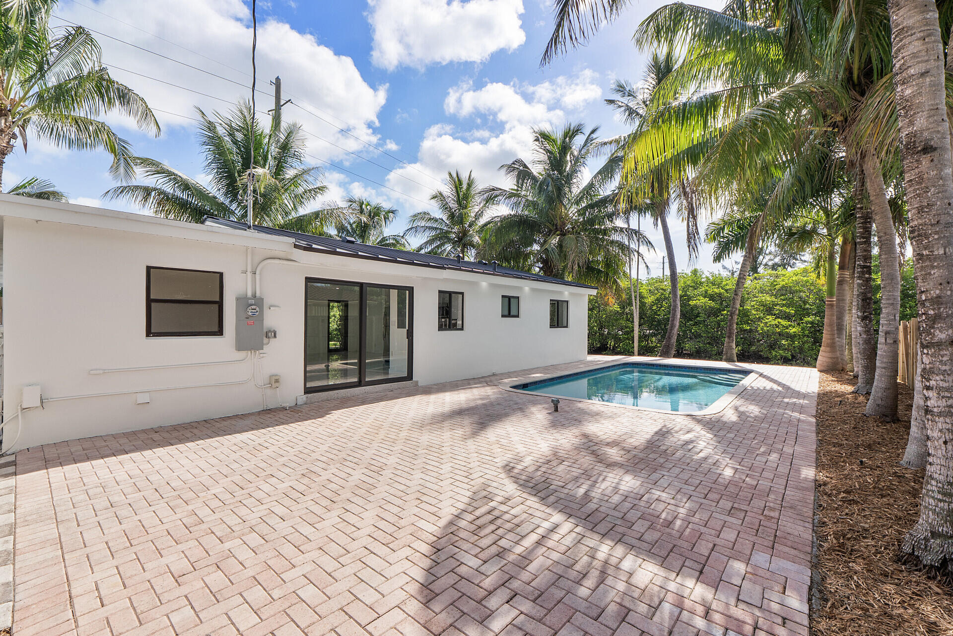 Arthur St, Hollywood, FL 33021