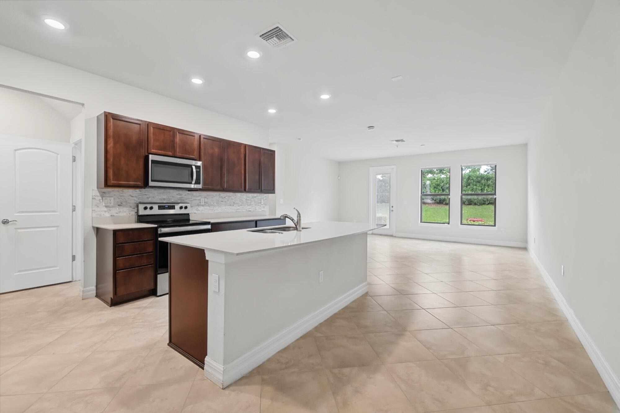 Appleton Cir, Fort Lauderdale, FL 33309