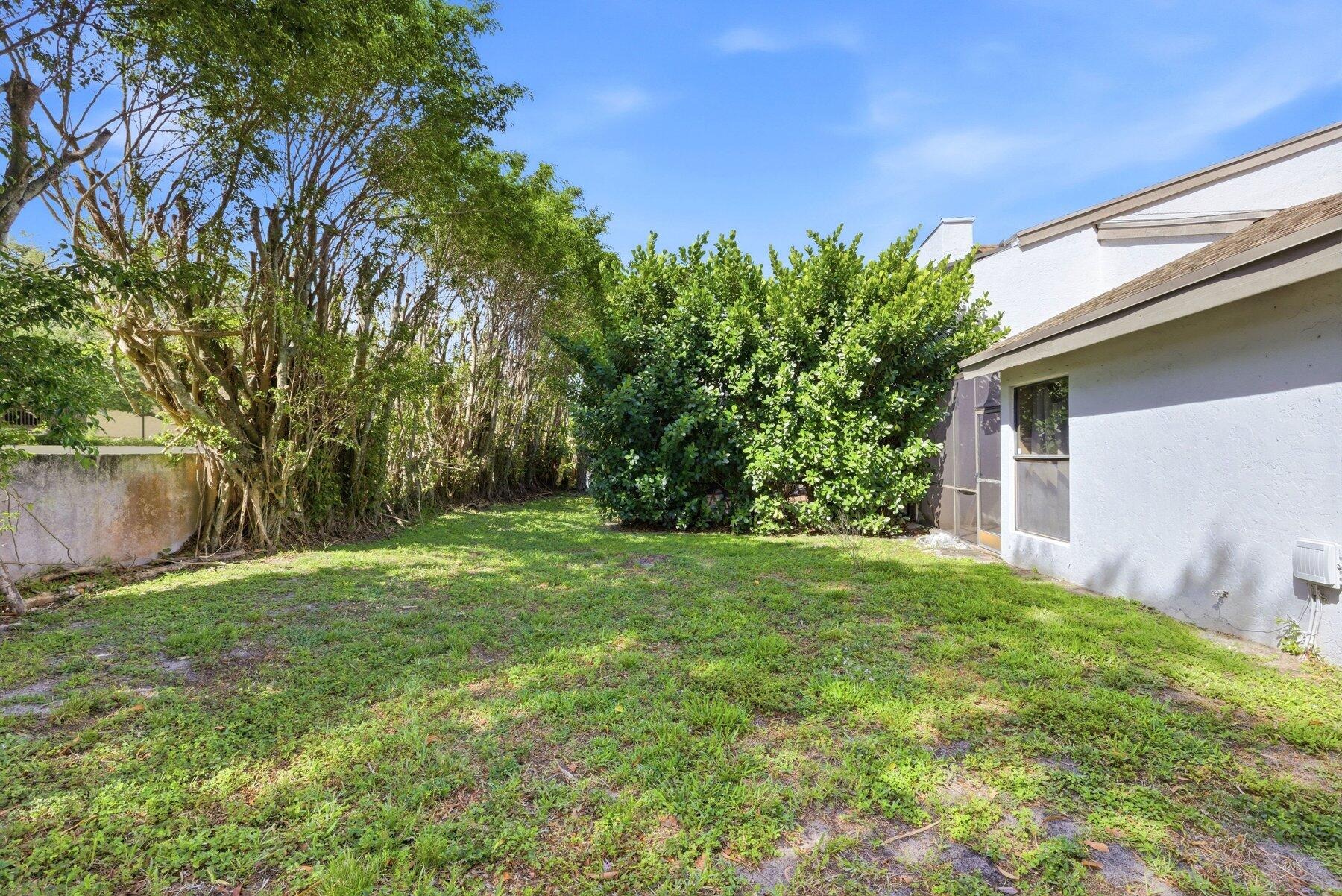 Canary Palm Cir, Boca Raton, FL 33433 #1