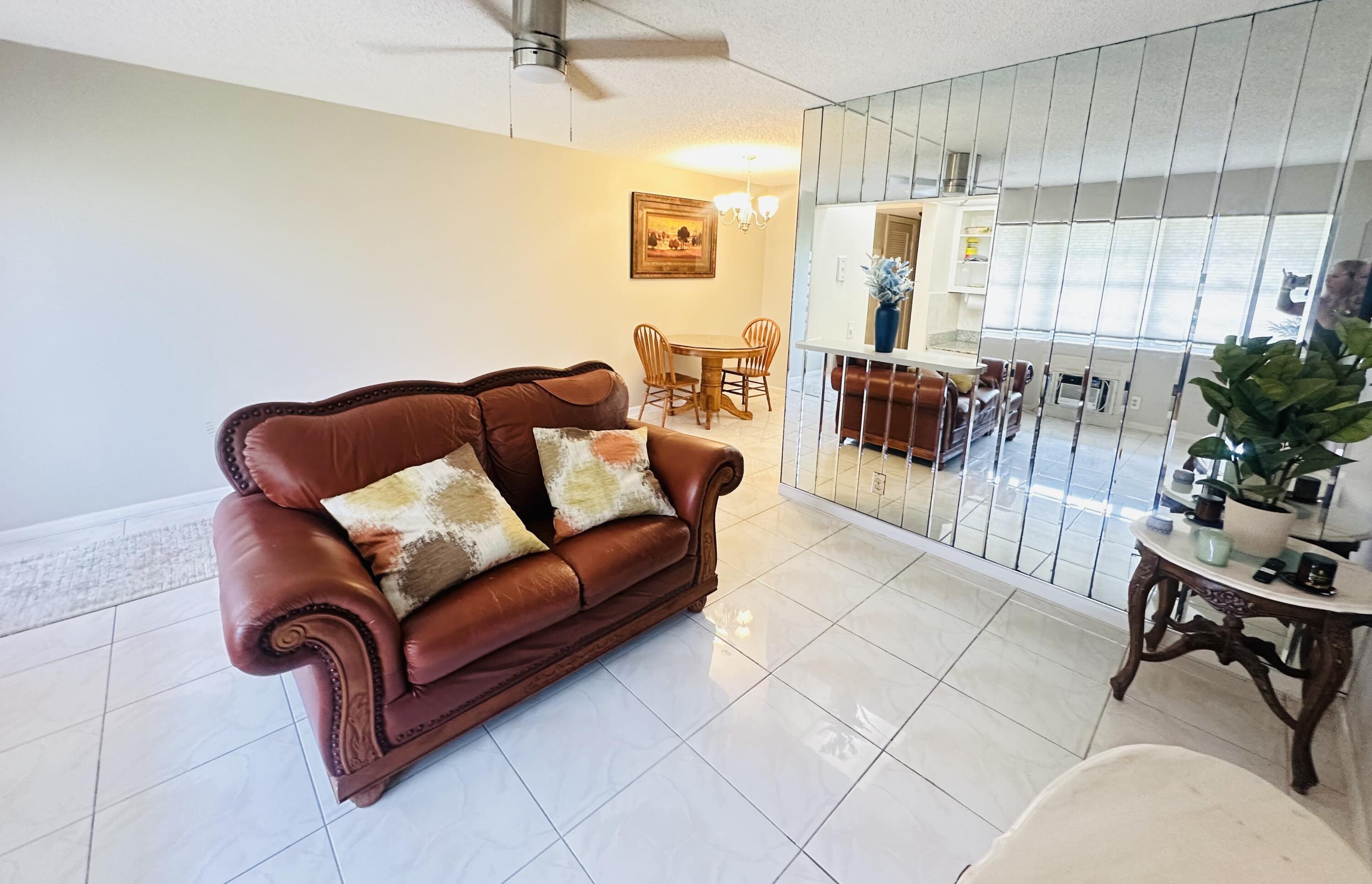 Farnham L , Deerfield Beach, FL 33442