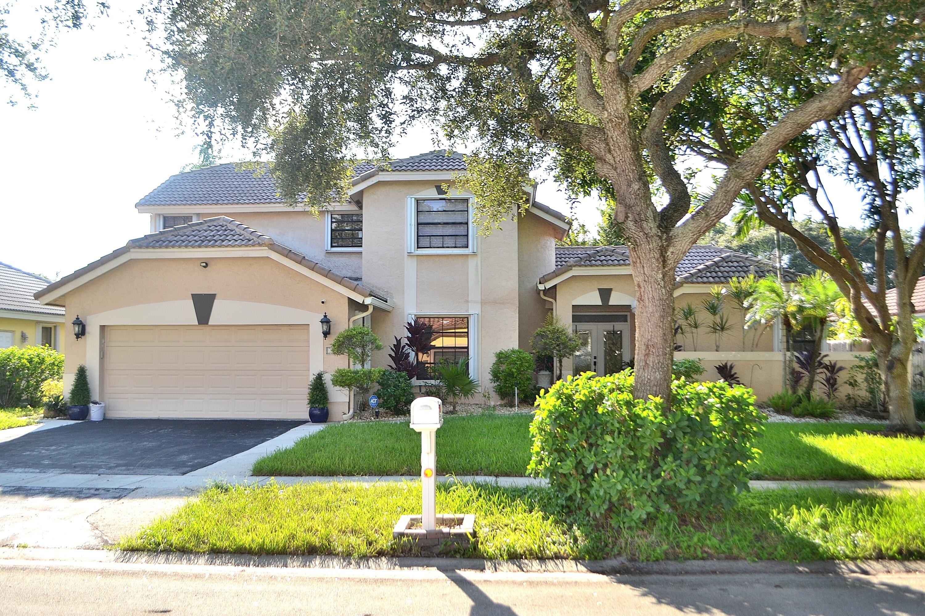 106th Ter, Plantation, FL 33322