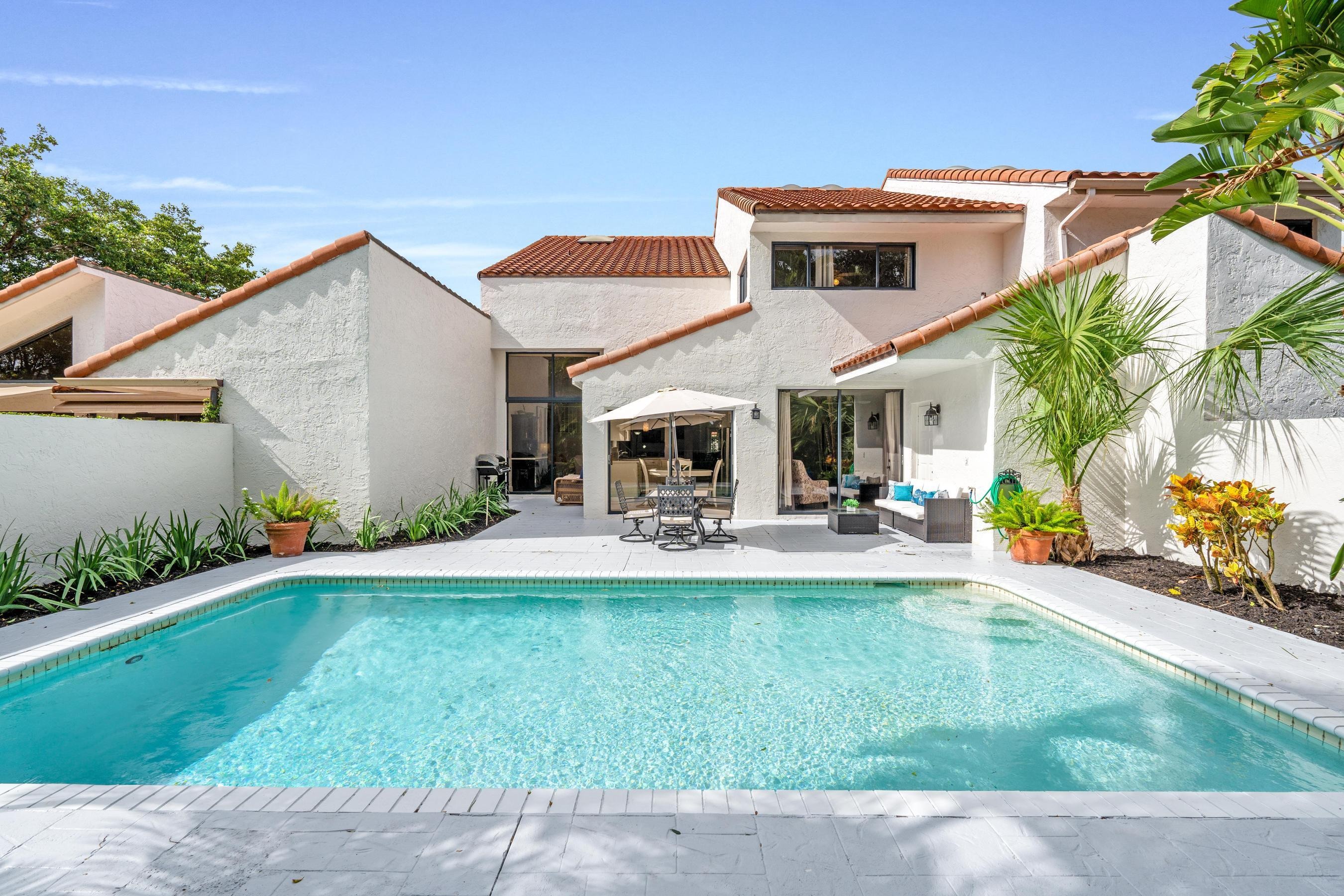 Windsor Way Ct, Wellington, FL 33414