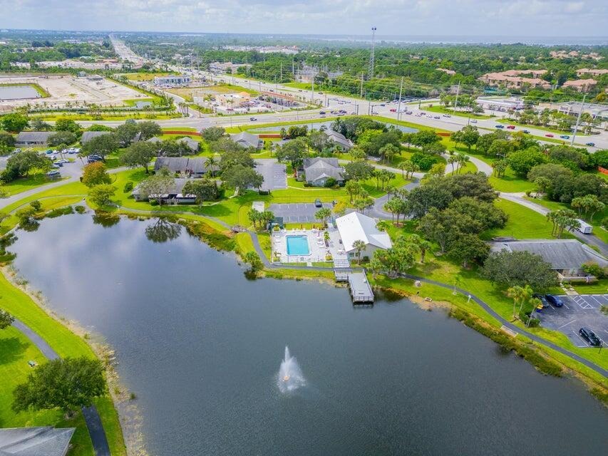 Cinnamon Tree Cir, Jensen Beach, FL 34957