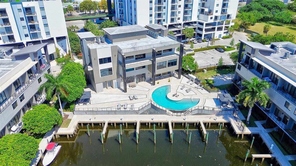 1st Cir, Pompano Beach, FL 33060