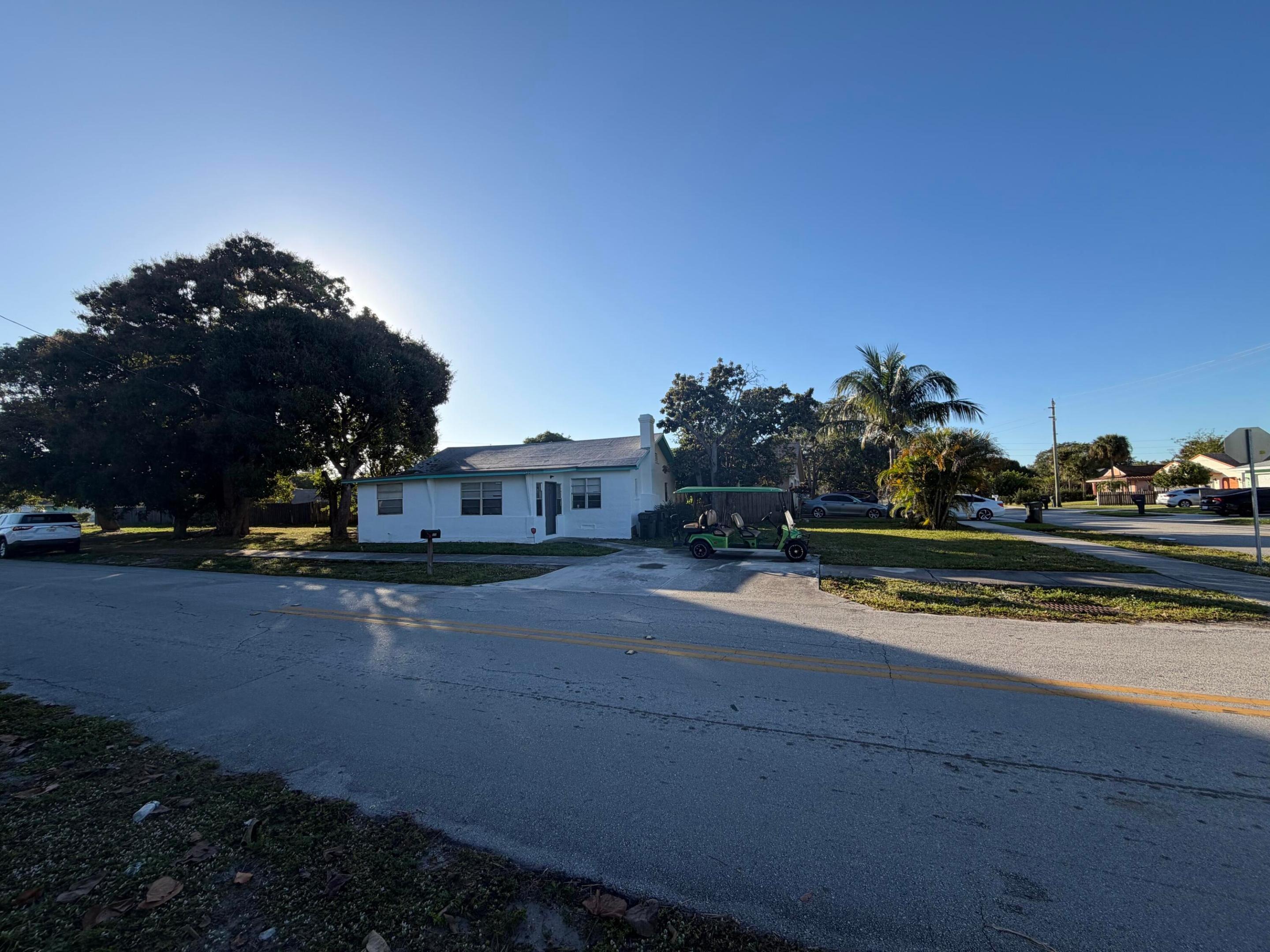 3rd St, Delray Beach, FL 33444