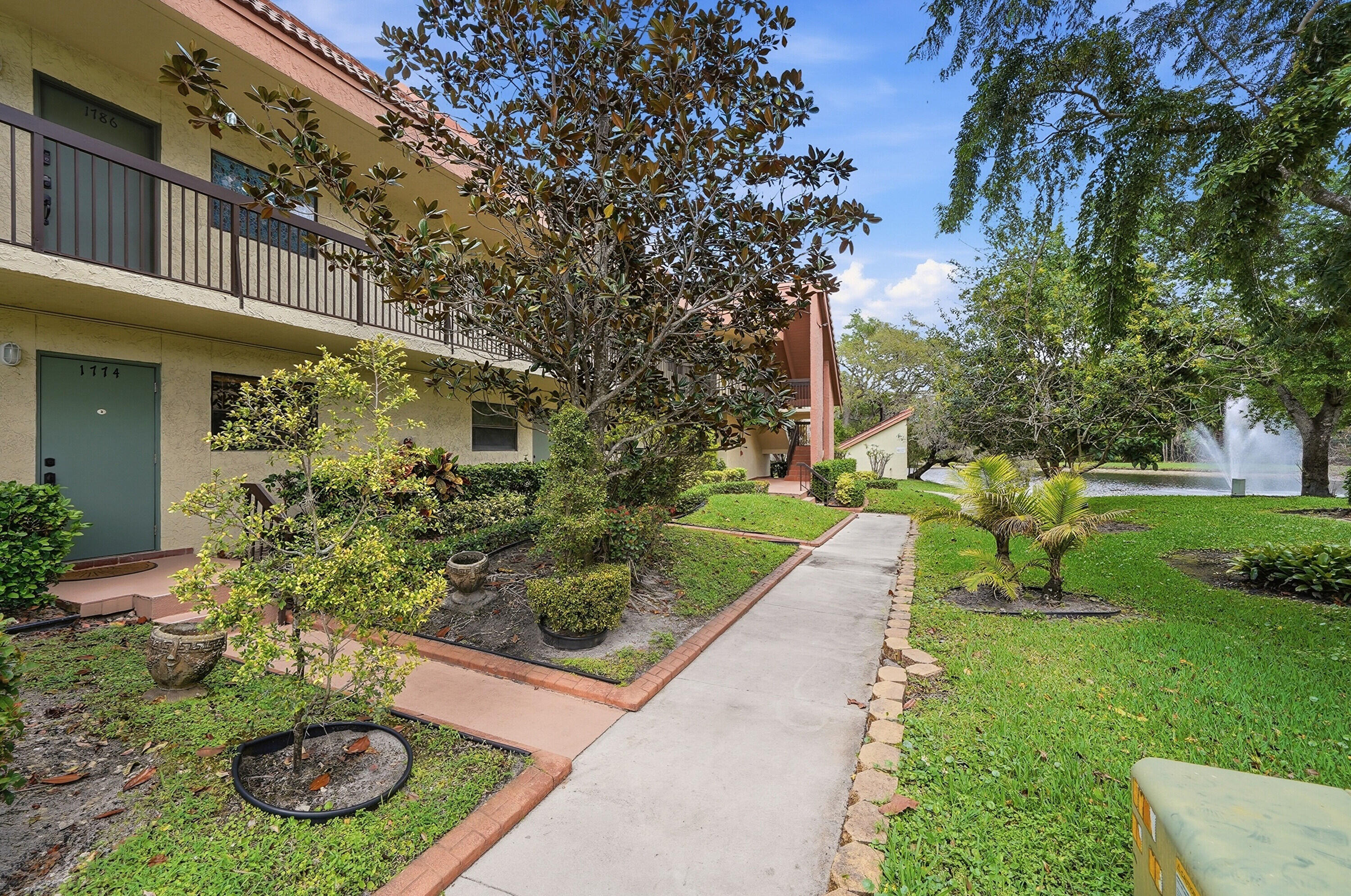 Hammock Blvd, Coconut Creek, FL 33063