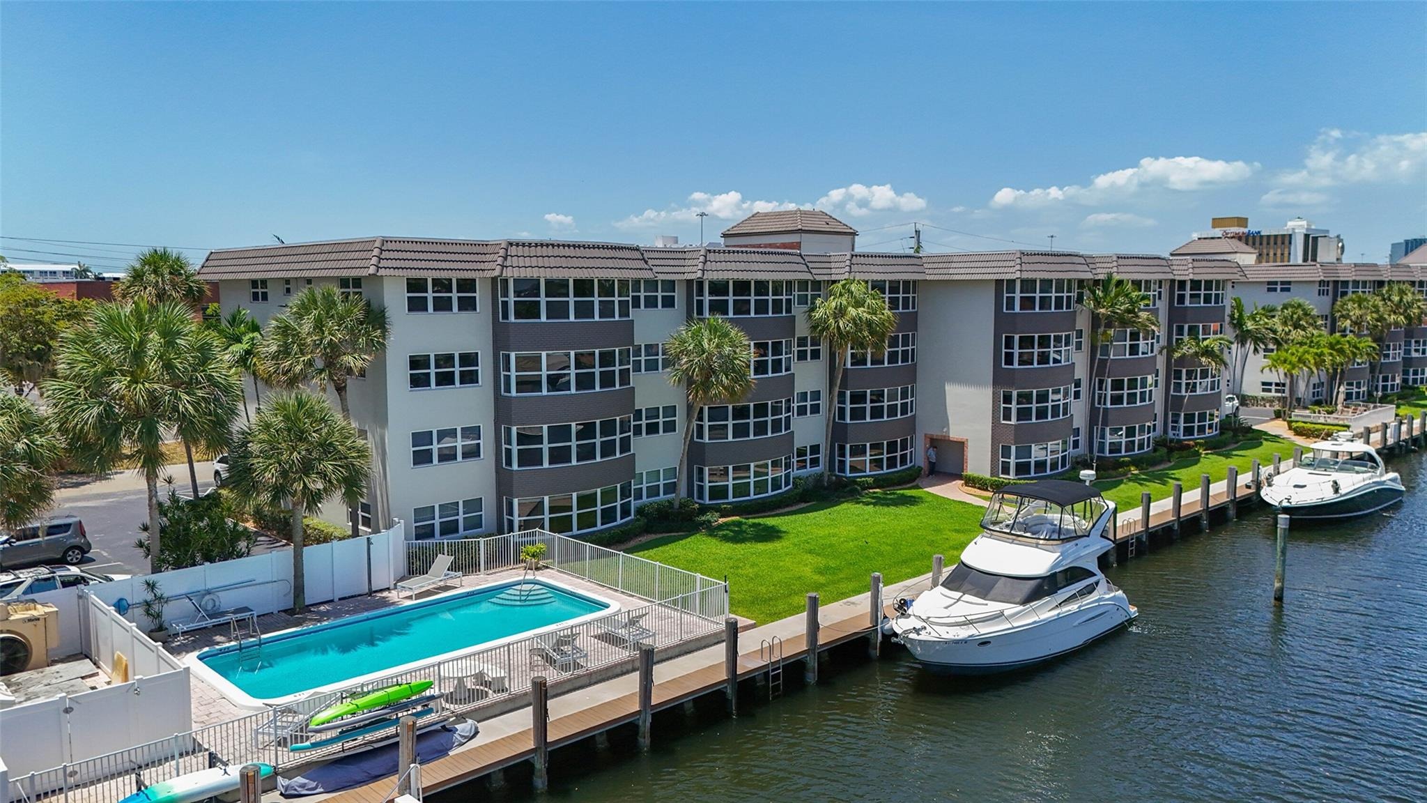 51st St, Fort Lauderdale, FL 33308