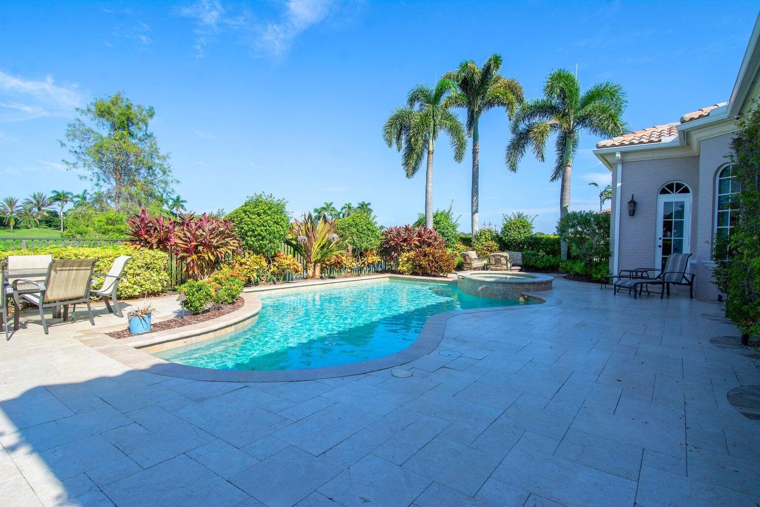 Via San Marino , Port Saint Lucie, FL 34984