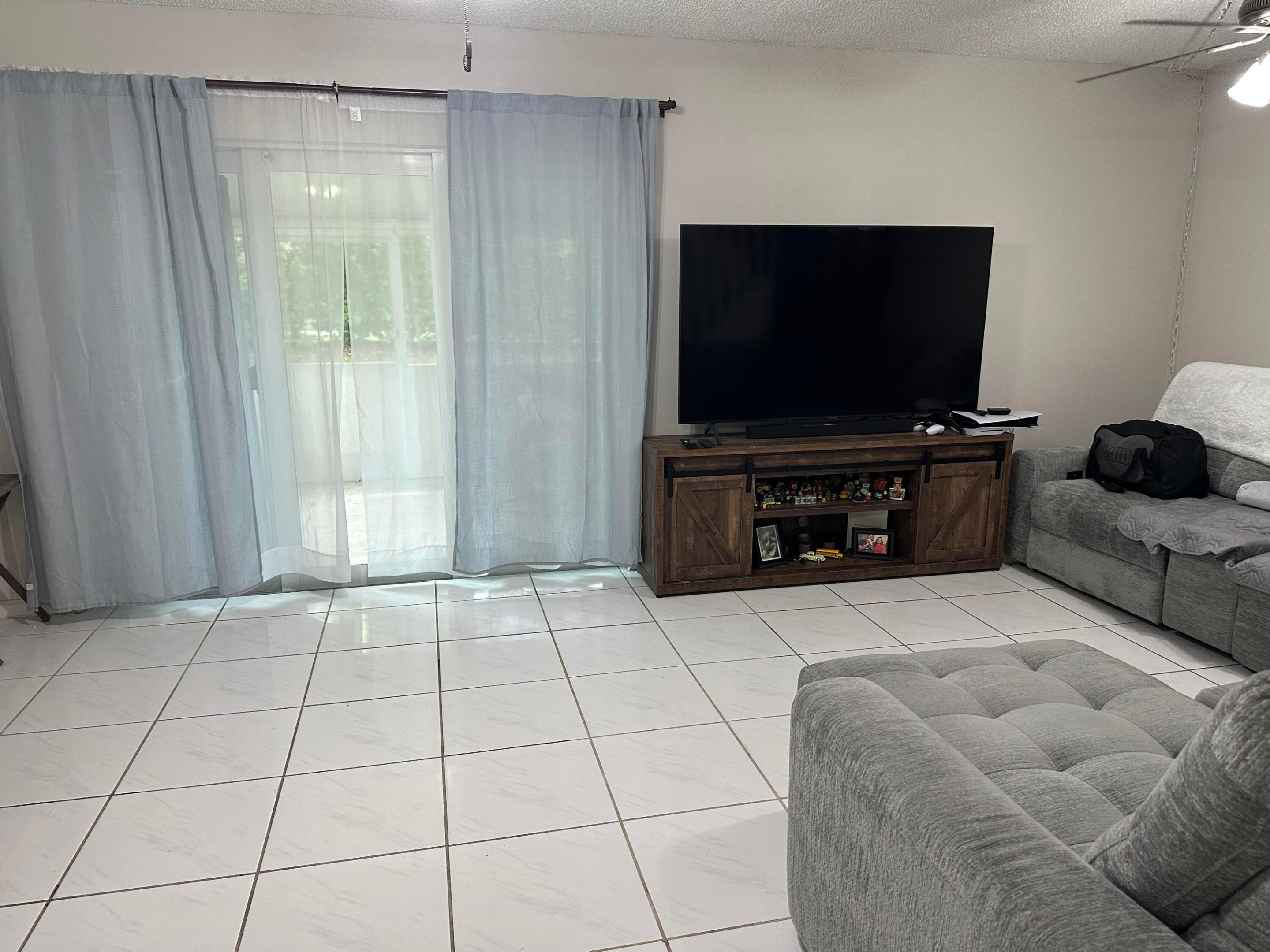 47th Ave, Deerfield Beach, FL 33442