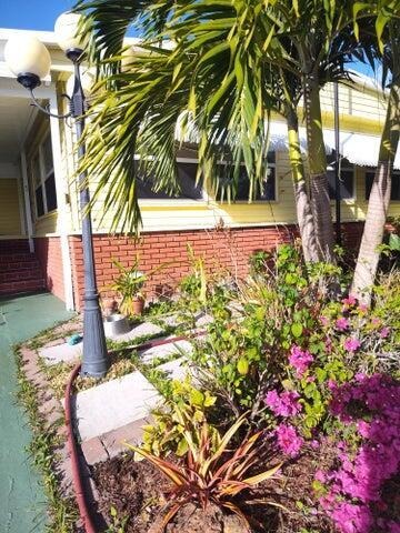 Meadow View Dr, Boynton Beach, FL 33436