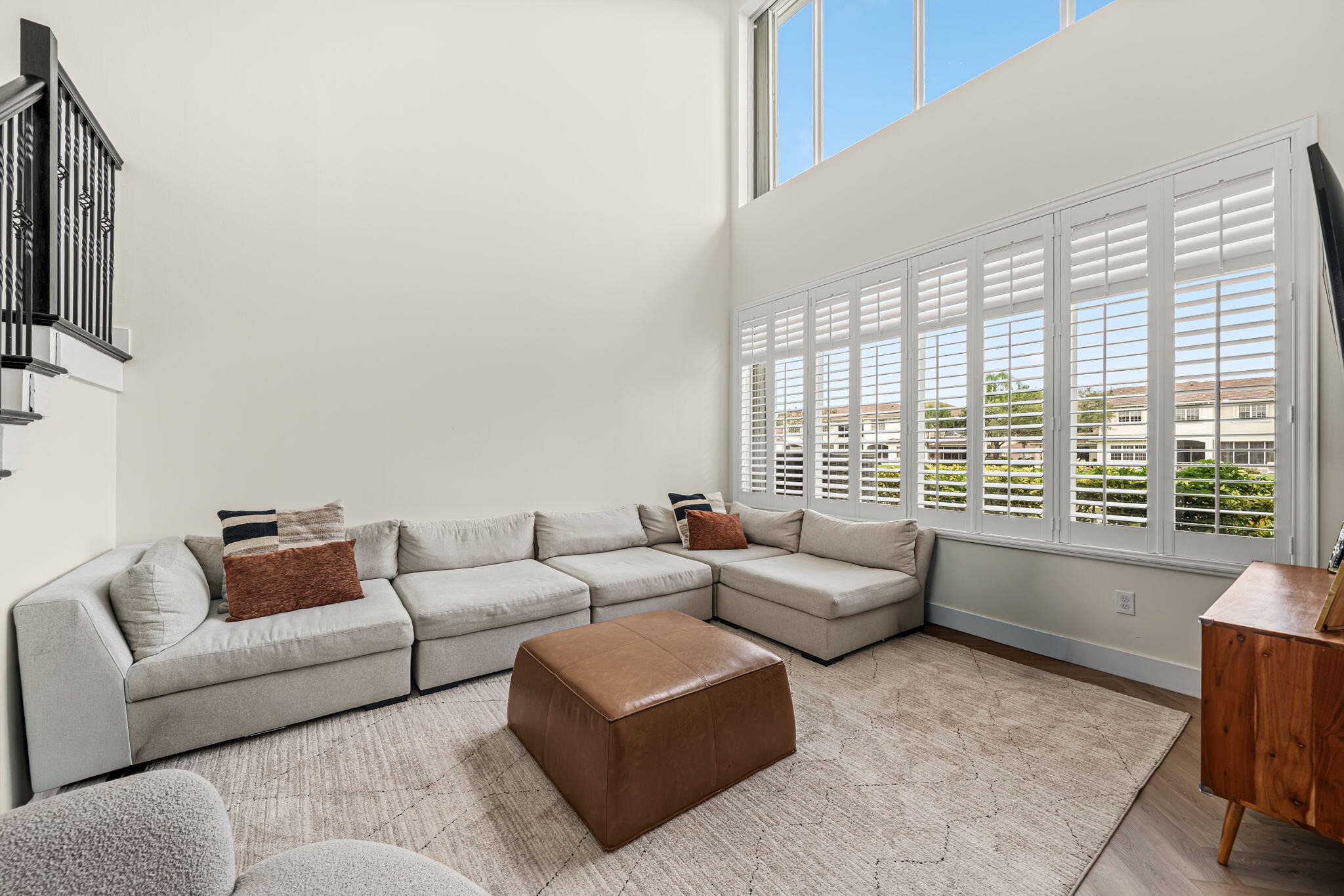 Bella Cir, Boynton Beach, FL 33437