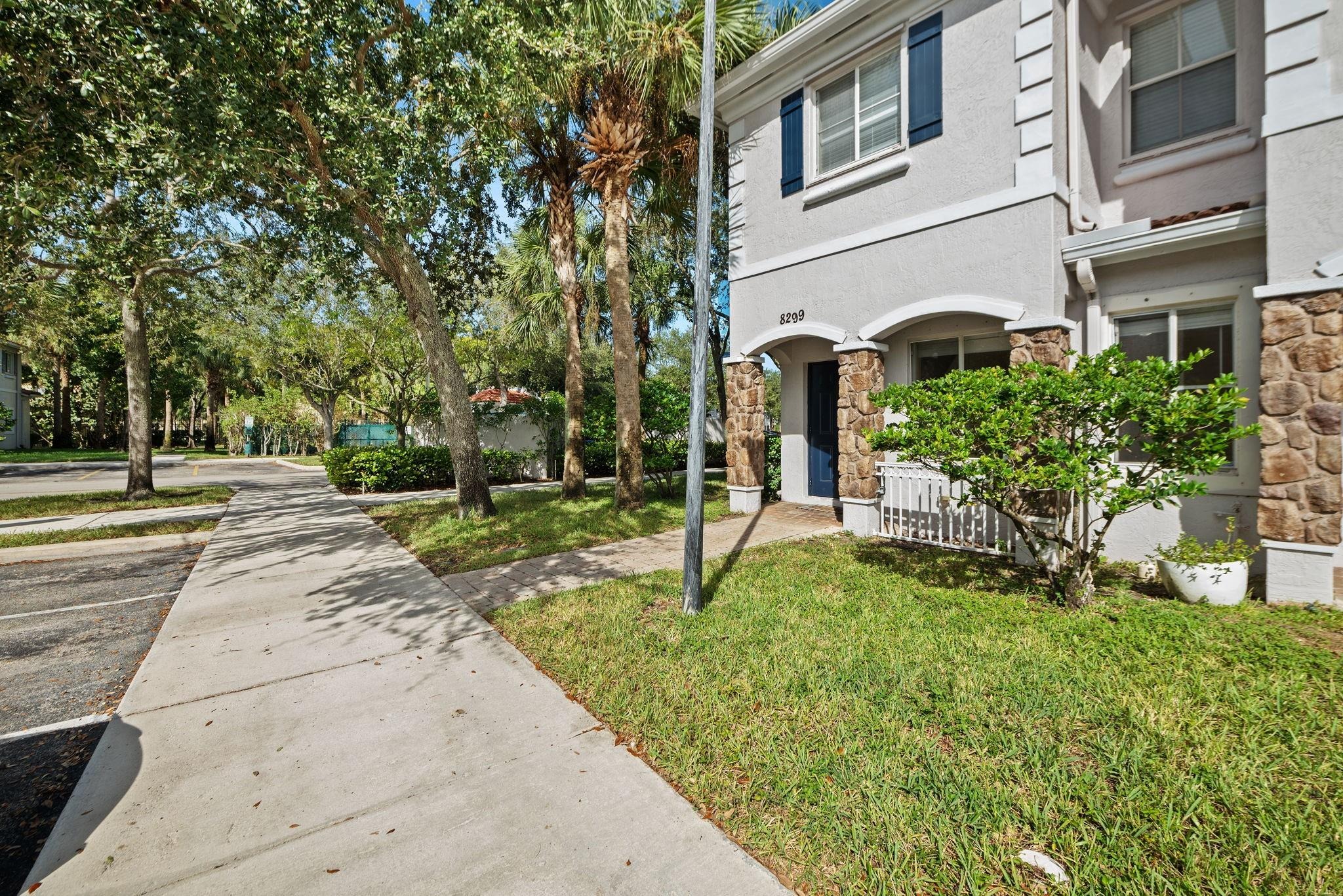 27th St, Miramar, FL 33025 #1