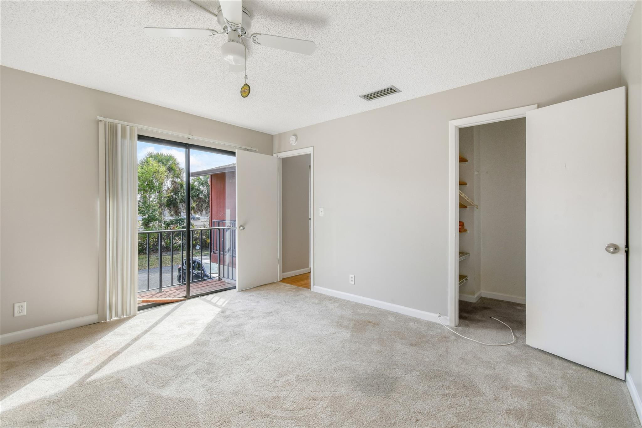 Lilac St, Palm Beach Gardens, FL 33410