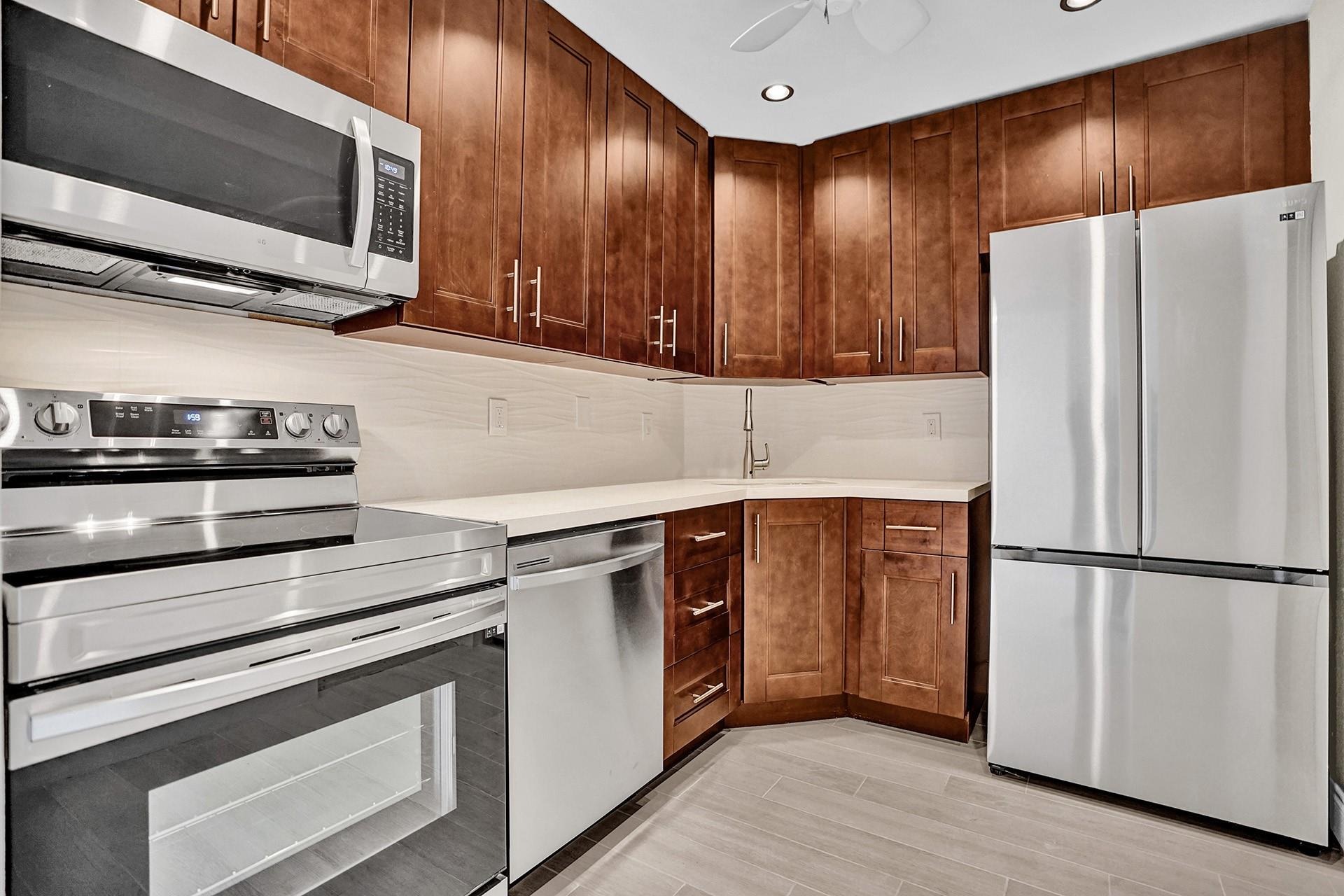 Oakland Shores Dr, Oakland Park, FL 33309