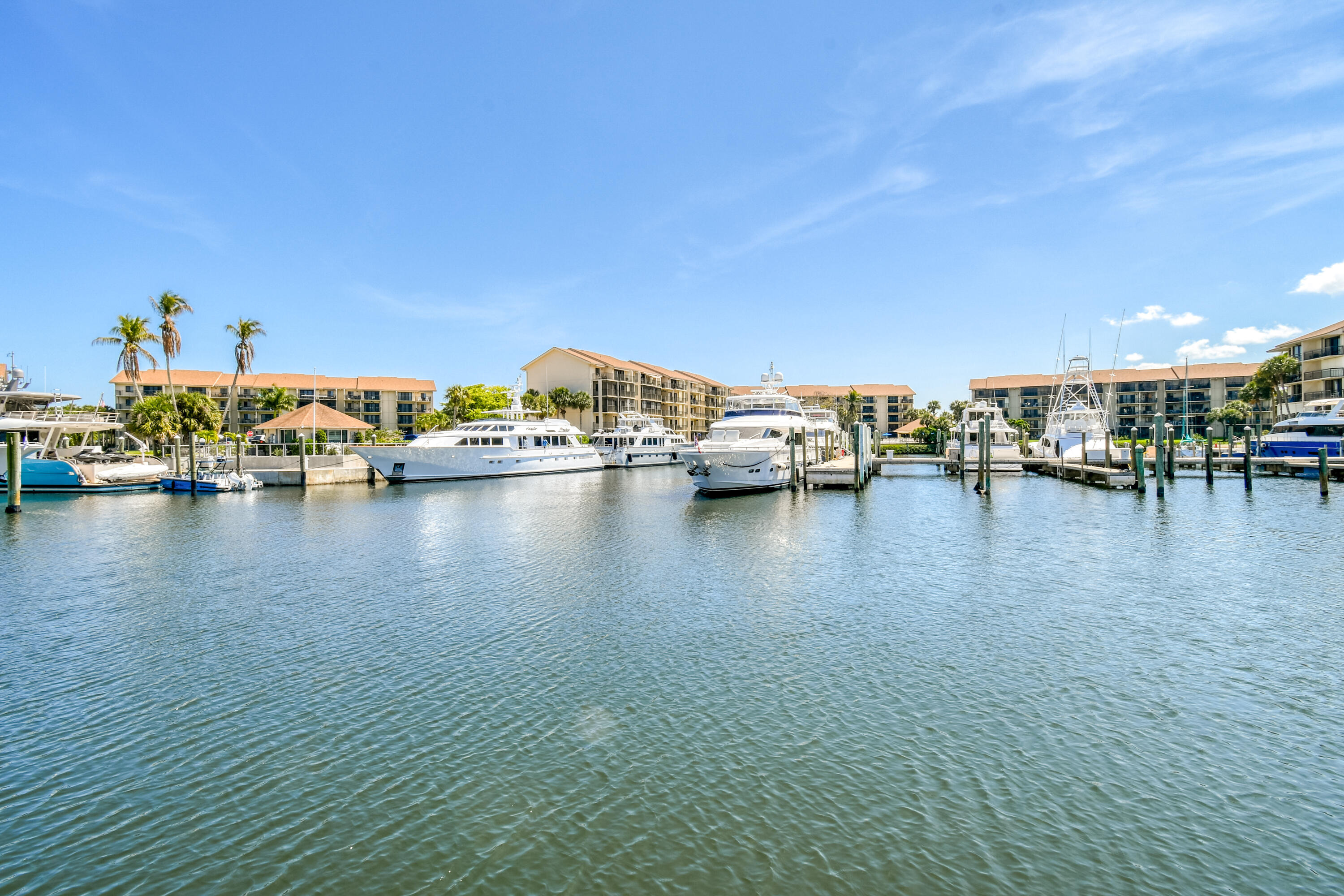 Marina Isle Way, Jupiter, FL 33477