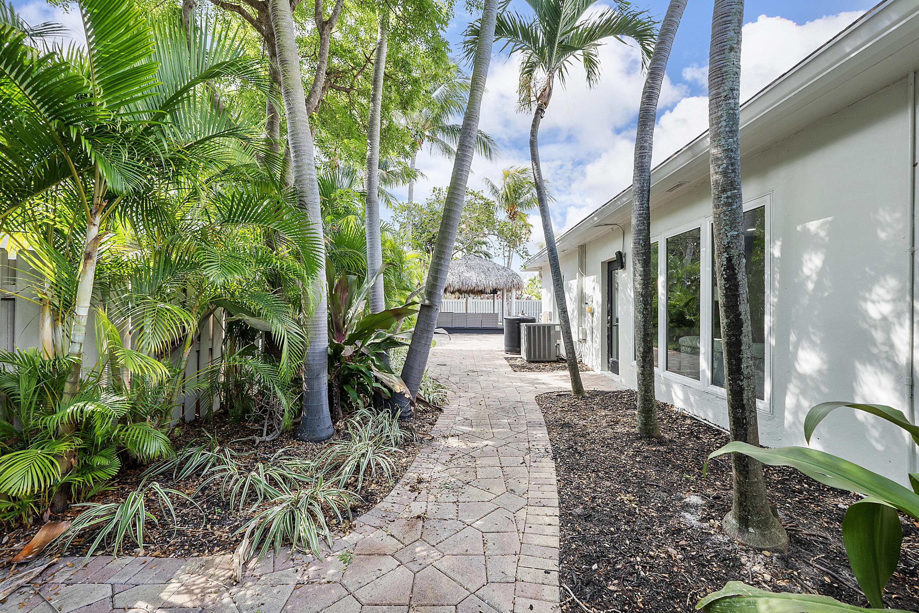 16th Ter, Fort Lauderdale, FL 33305 #1