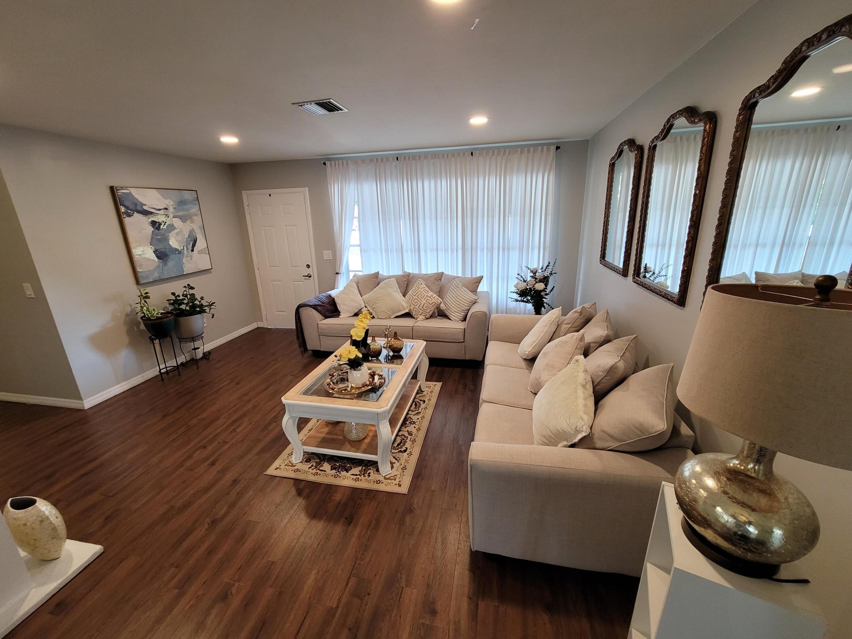 Floresta Dr, Port Saint Lucie, FL 34983