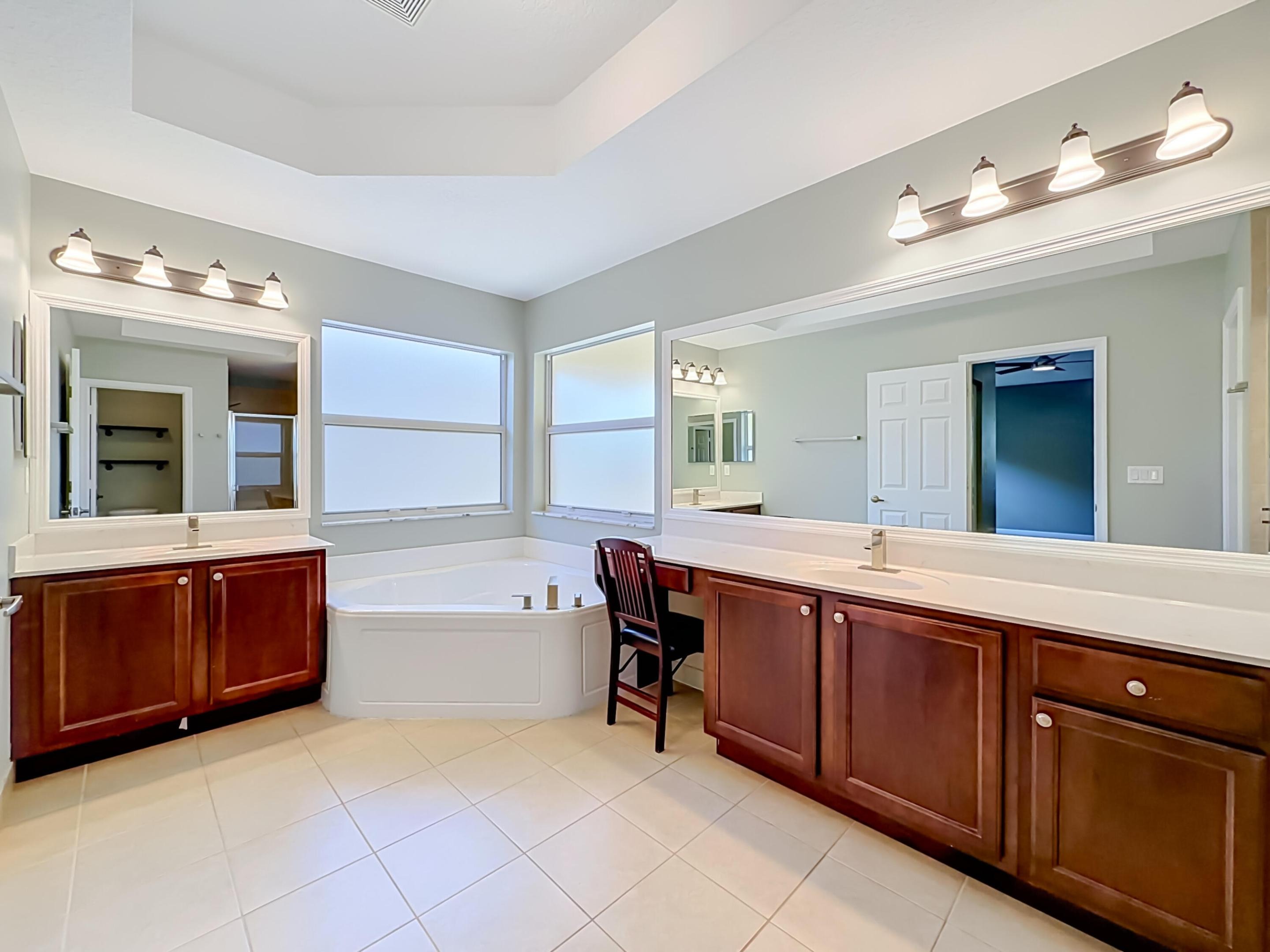 Atwell Dr, West Palm Beach, FL 33411