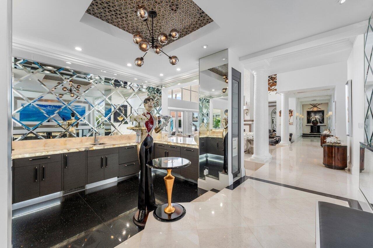 Monet Ln, Palm Beach Gardens, FL 33410