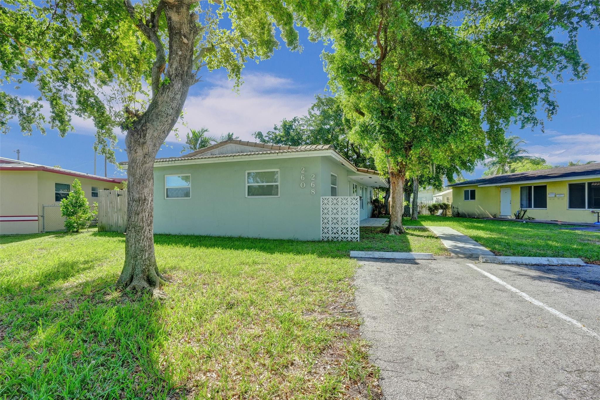 41st St, Oakland Park, FL 33334 #1