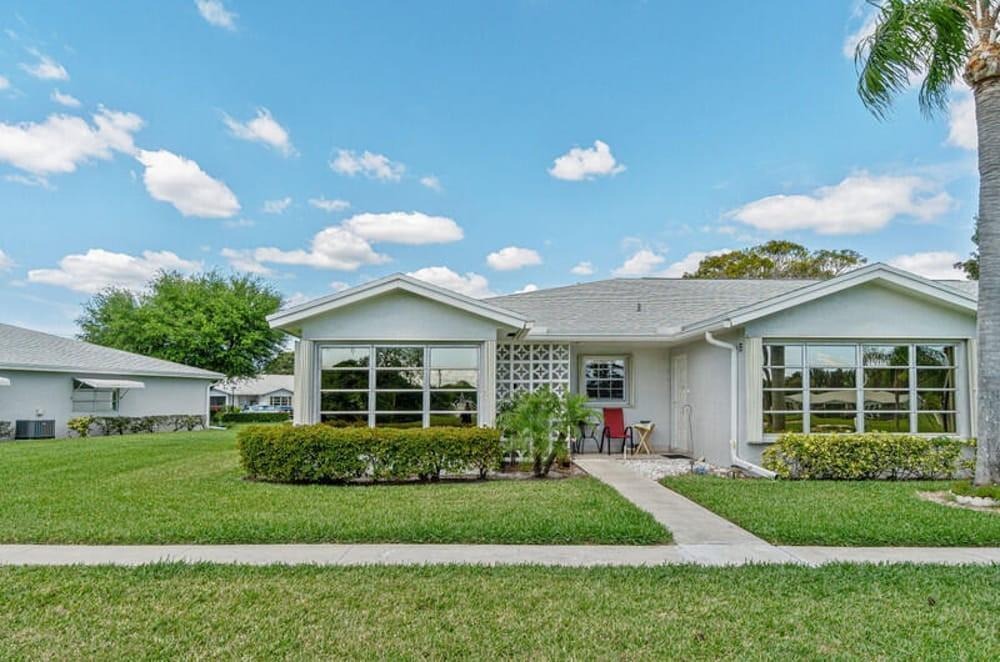 Canalview Dr, Delray Beach, FL 33484