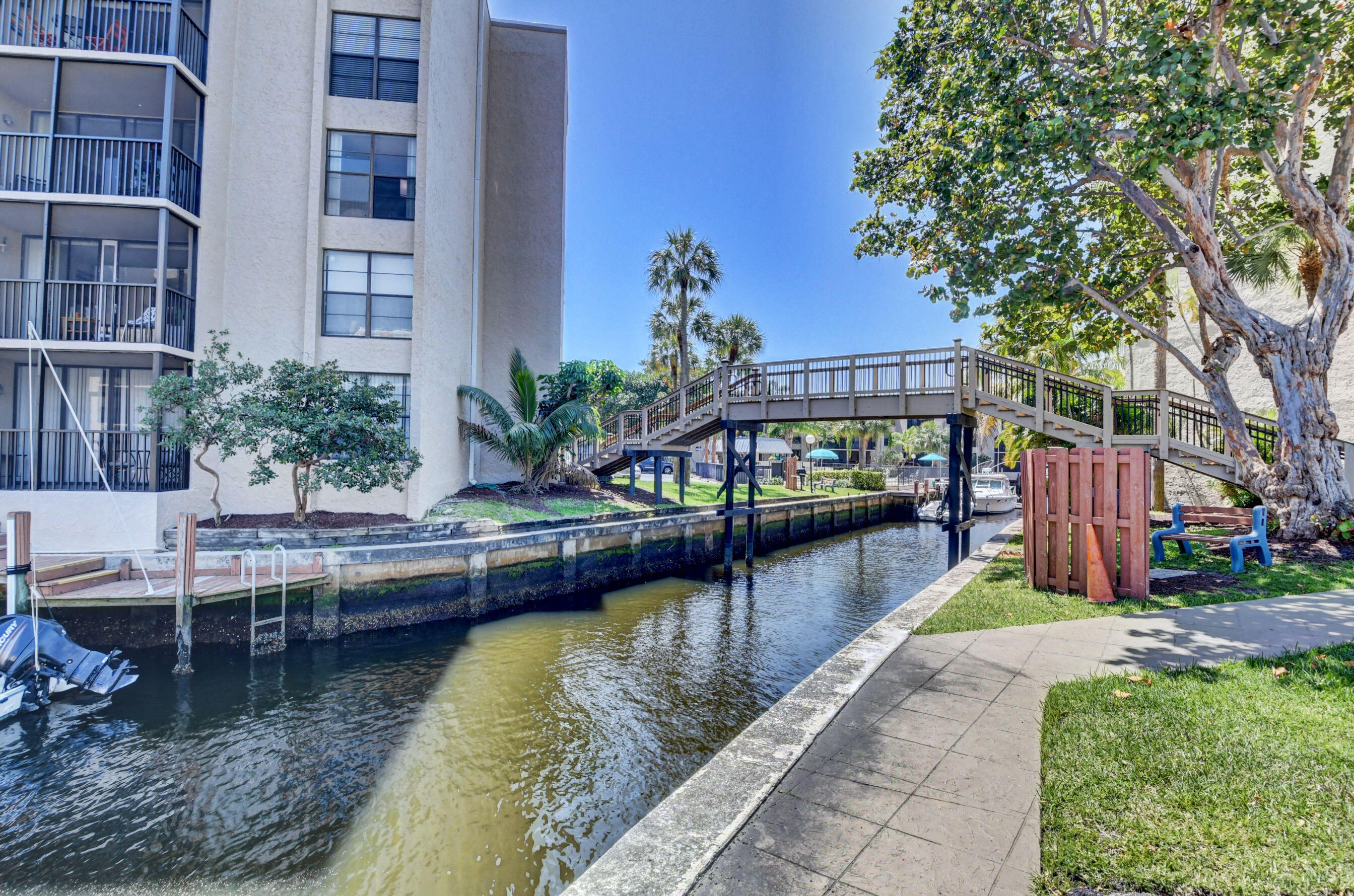 Royal Palm Way, Boca Raton, FL 33432 #1