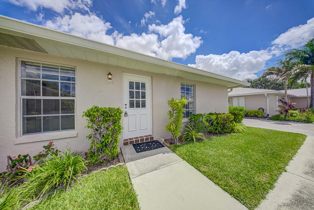 Covered Bridge Blvd, Lake Worth, FL 33467