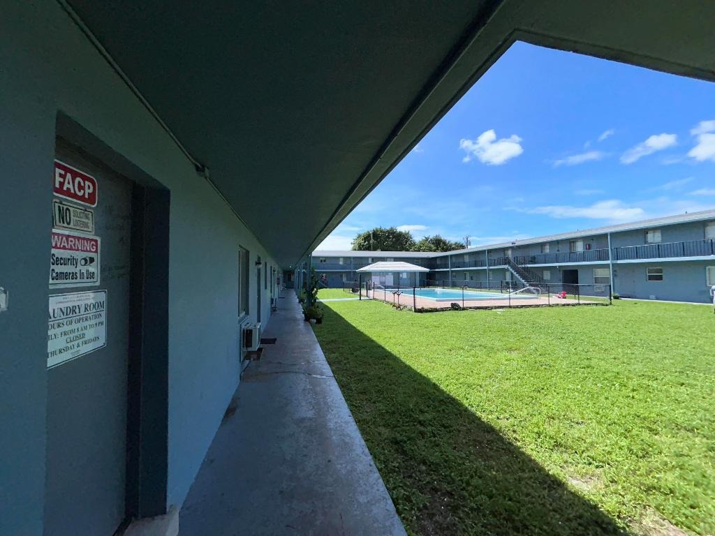 A St, Lake Worth, FL 33460