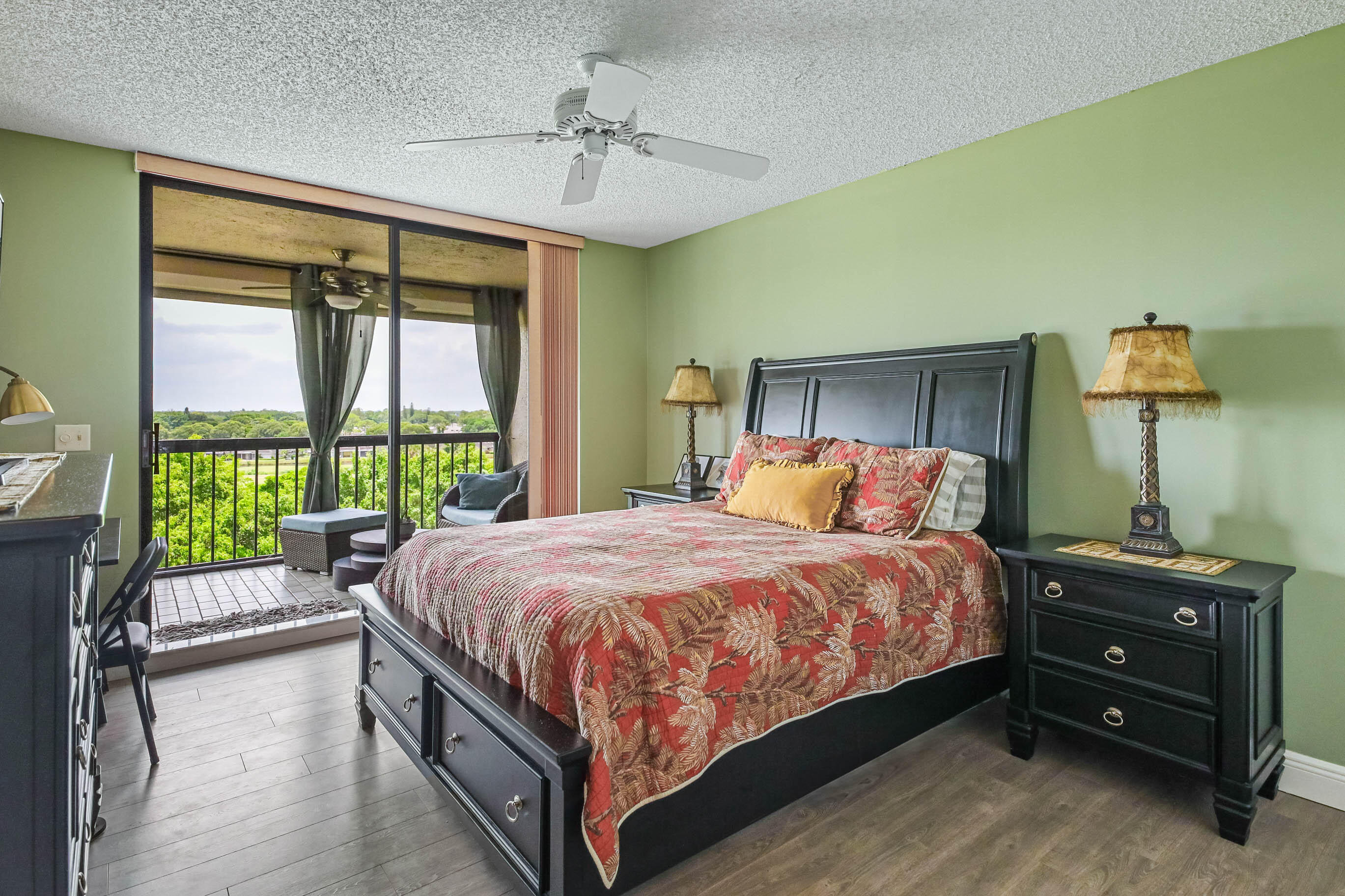 Fountains Dr, Lake Worth, FL 33467