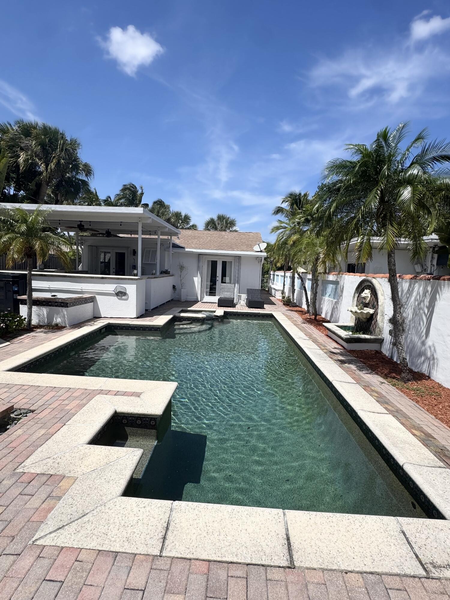 18th Ave, Lake Worth Beach, FL 33460