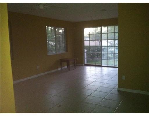 Military Trl, Lake Worth, FL 33463