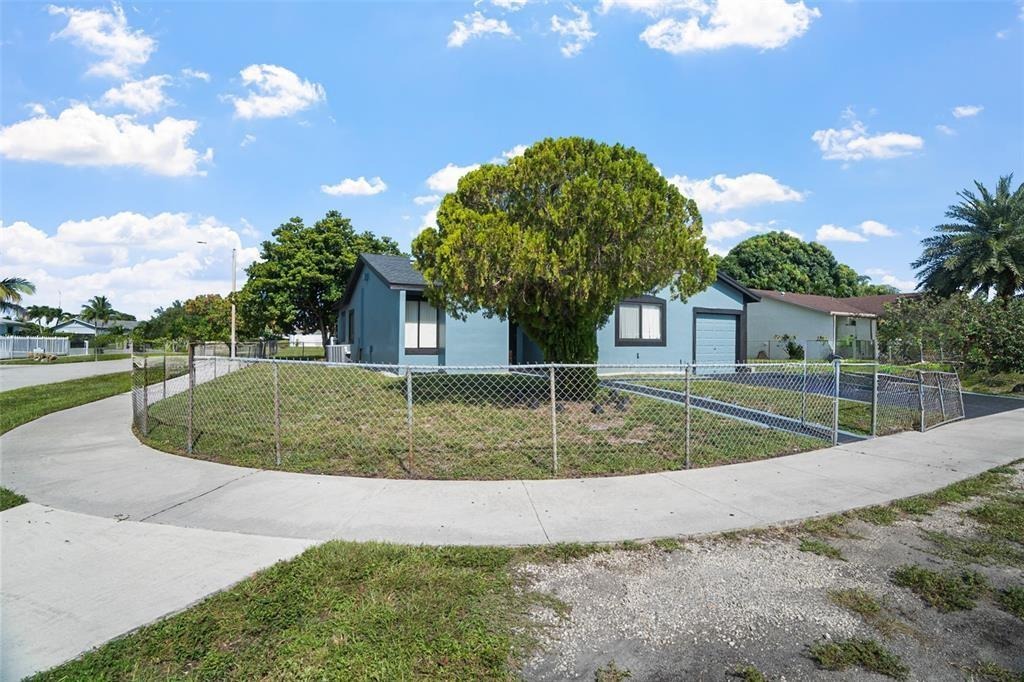 33rd Ct, Miami Gardens, FL 33056 #1