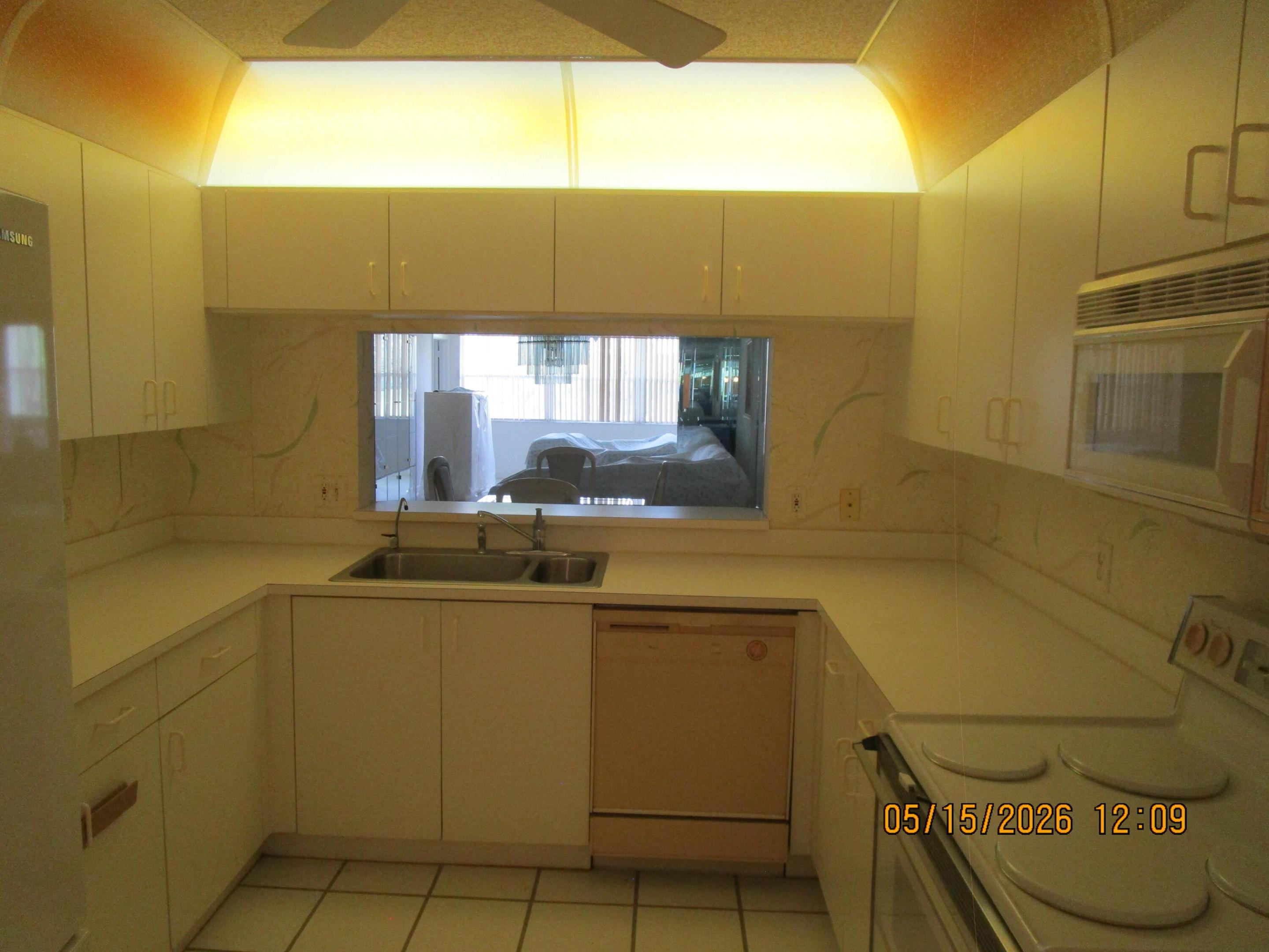 24th Pl, Sunrise, FL 33322