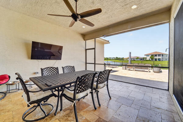 Goldfinch Cir, Loxahatchee, FL 33470
