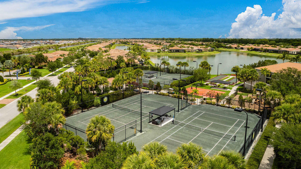 Roccia Way, Port Saint Lucie, FL 34987