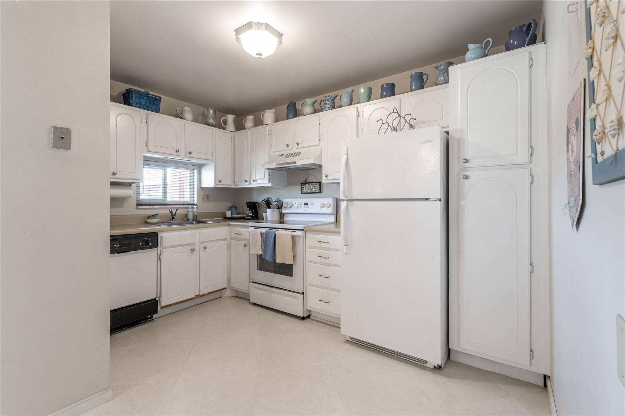 Hollybrook Dr, Pembroke Pines, FL 33025 #1