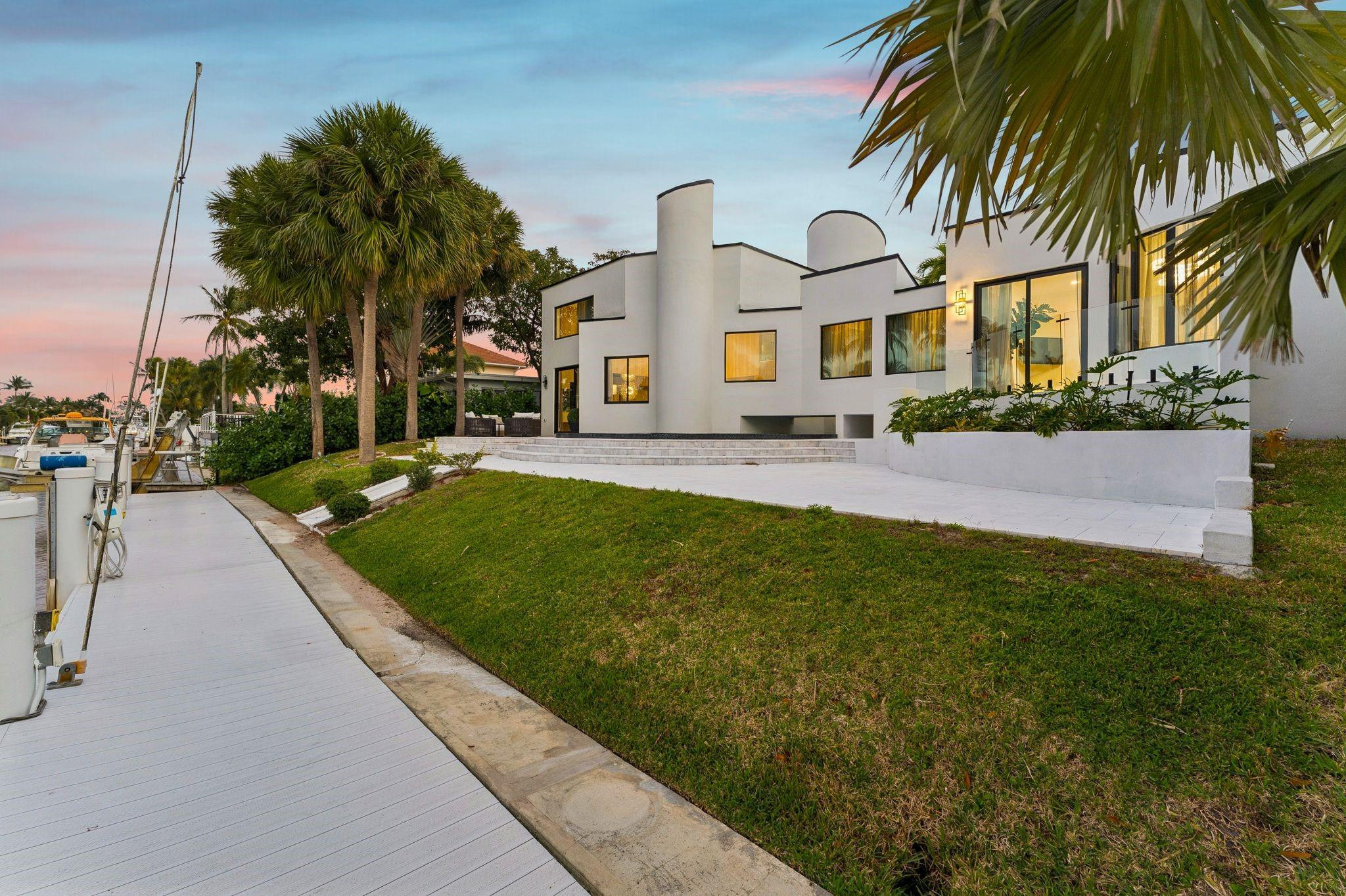 22nd Ct, Pompano Beach, FL 33062