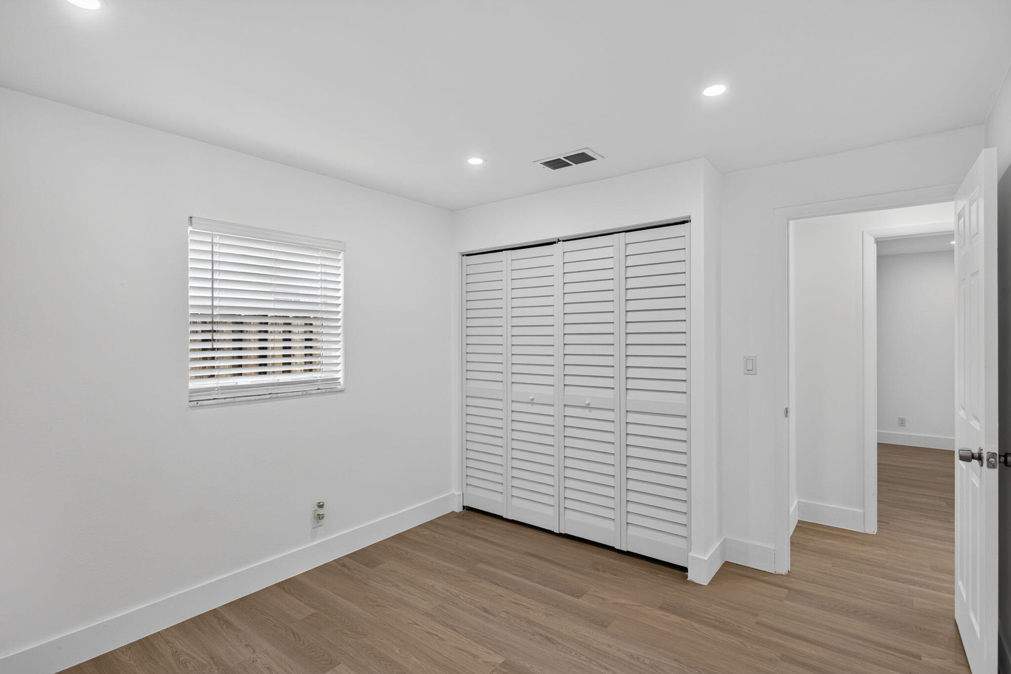93rd Ave, Sunrise, FL 33351